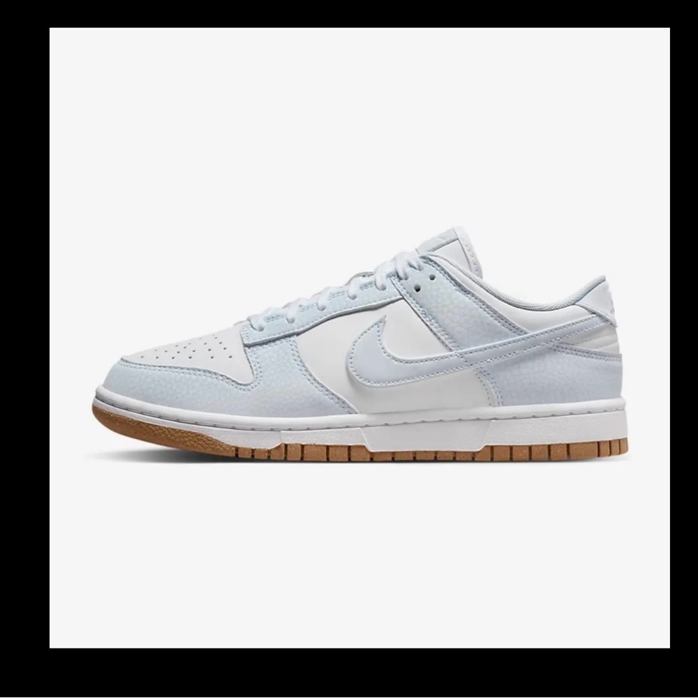 Nike dunk low white/football grey size 9.5 woman’s EUC